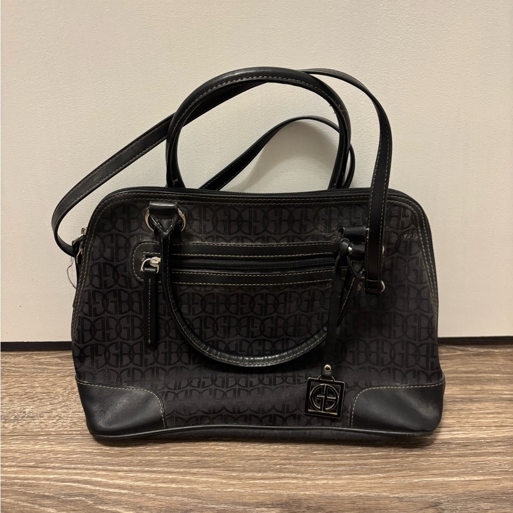 Gianni Bernini Black Handbag Double Handles  Metal Feet. Preowned Exc Condition